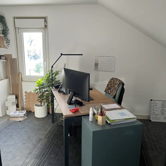 Bureau privé 32 m² 4 postes Coworking Rue Marcellin Berthelot Nuits-Saint-Georges 21700 - photo 5