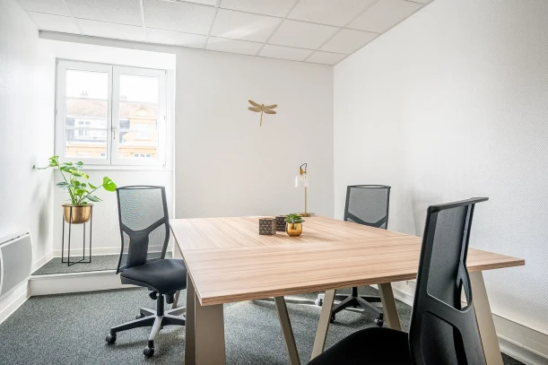Bureau privé - 57000 - 3 postes - 931€