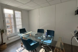Open Space - 75002 - 10 postes - 350€