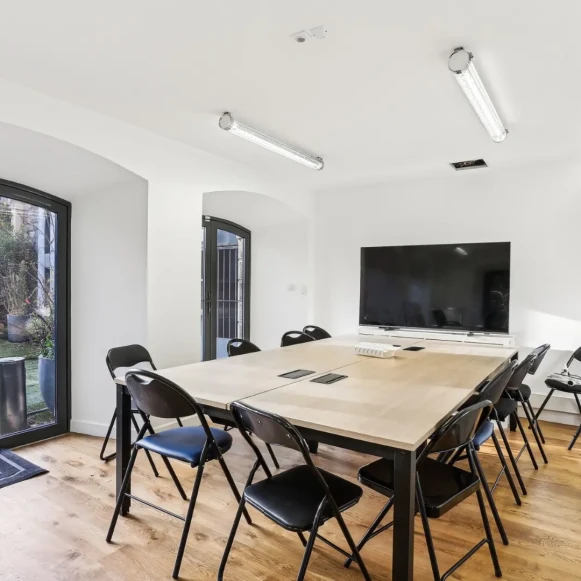 Bureau privé 40 m² 10 postes Location bureau Rue Vercingétorix Paris 75014 - photo 7