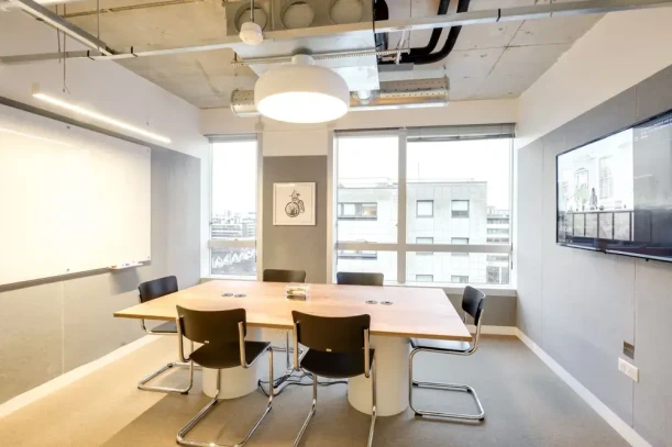 Bureau privé - 75012 - 5 postes - 2000€