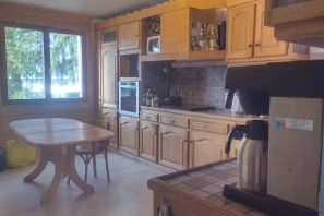 Bureau privé - 73230 - 2 postes - 220€