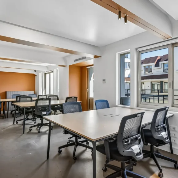 Espace indépendant 406 m² 62 postes Location bureau Rue d'Hauteville Paris 75010 - photo 12