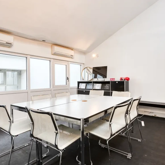 Espace indépendant 450 m² 60 postes Coworking Rue René Villermé Paris 75011 - photo 16