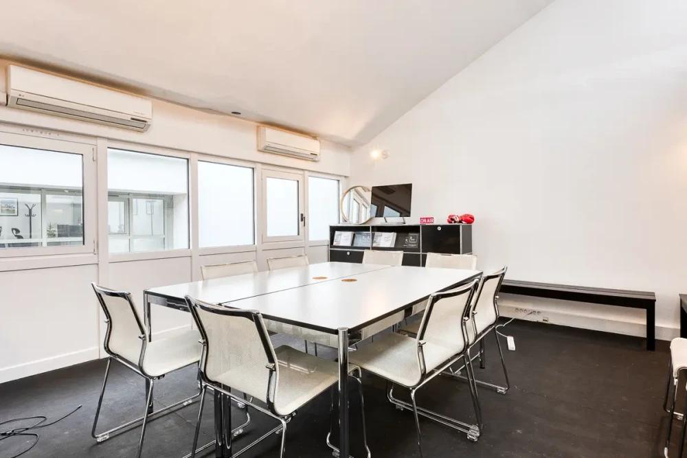 Espace indépendant - 75011 - 60 postes - 15000€