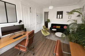 Bureau privé - 75003 - 4 postes - 1600€