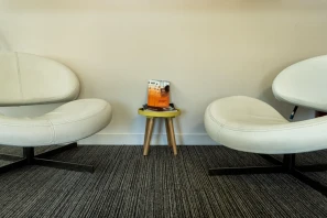 Bureau privé - 69570 - 2 postes - 700€