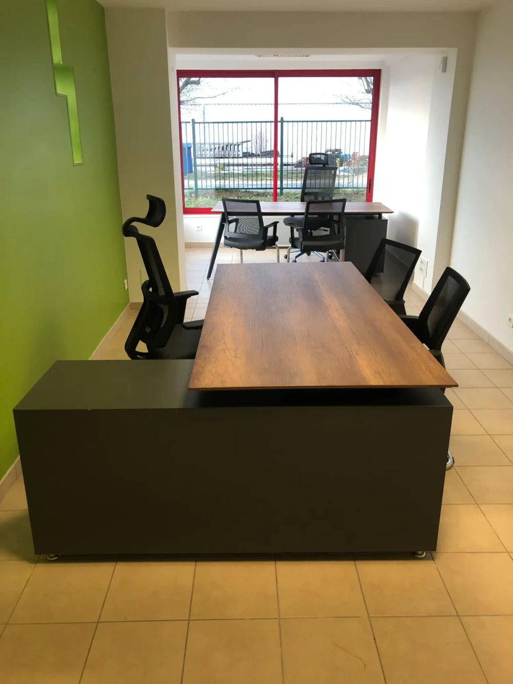 Bureau privé - 51470 - 20 postes - 2700€