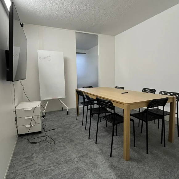Bureau privé 60 m² 15 postes Coworking Rue Louis Blanc Lyon 69006 - photo 3