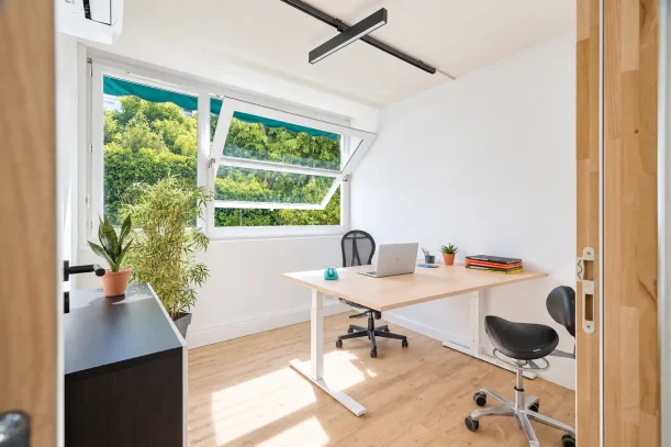 Bureau privé - 75005 - 1 poste - 790€
