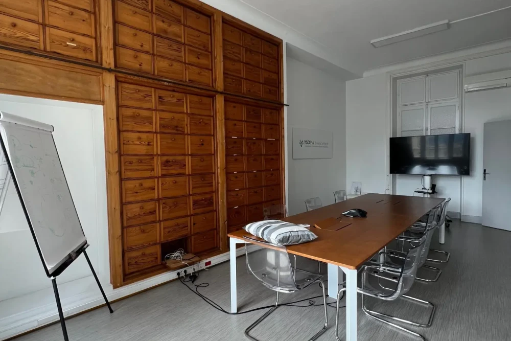 Bureau privé - 33000 - 30 postes - 14400€