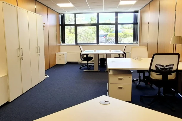 Bureau privé - 06906 - 5 postes - 1250€