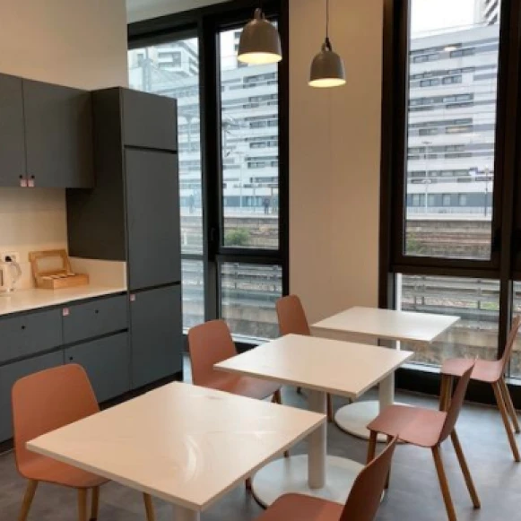 Bureau privé 8 m² 2 postes Location bureau Allée Rose Dieng-Kuntz Paris 75019 - photo 3