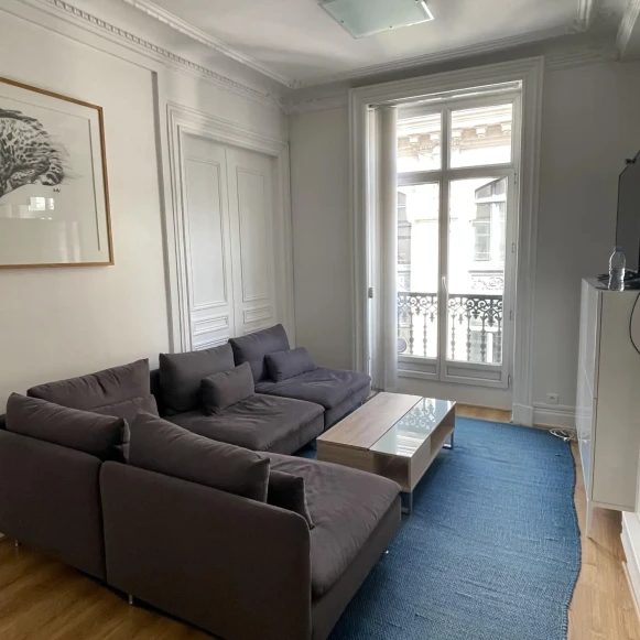 Bureau privé 16 m² 4 postes Coworking Rue Rougemont Paris 75009 - photo 6