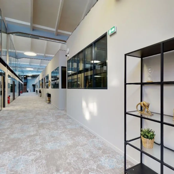 Bureau privé 10 m² 2 postes Coworking Avenue Thiers Nice 06000 - photo 5