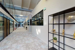 Bureau privé - 06000 - 15 postes - 4062€