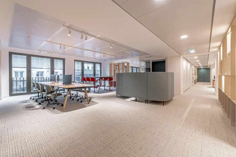 Espace indépendant - 75009 - 134 postes - 109880€