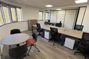 Bureau privé - 92360 - 10 postes - 2100€