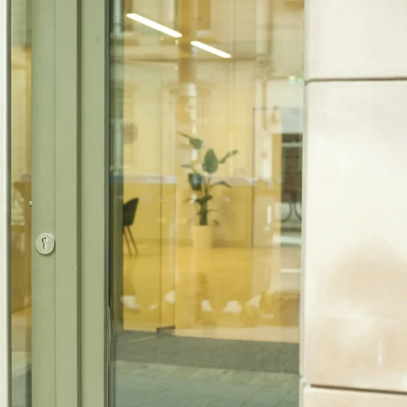 Open Space  12 postes Coworking Rue du Faubourg-de-Pierre Strasbourg 67000 - photo 9