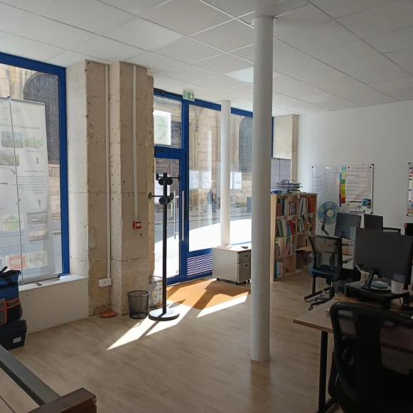 Open Space  4 postes Location bureau Rue des Bernardins Paris 75005 - photo 2