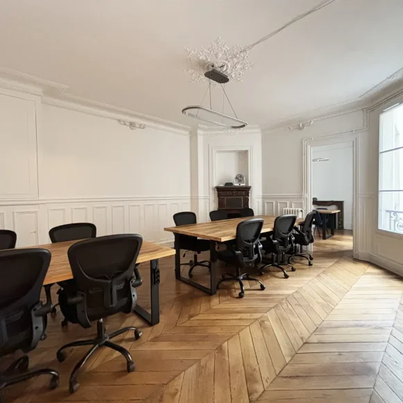 Espace indépendant 128 m² 26 postes Location bureau Boulevard de Sébastopol Paris 75003 - photo 4