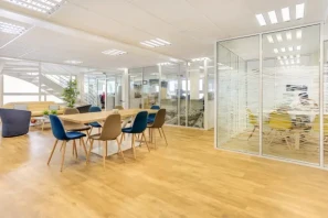 Bureau privé - 75017 - 4 postes - 2000€