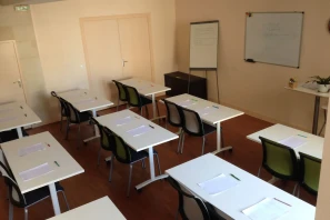 Bureau privé - 17400 - 18 postes - 900€