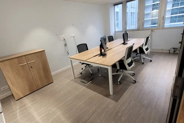 Bureau privé - 37000 - 4 postes - 1100€