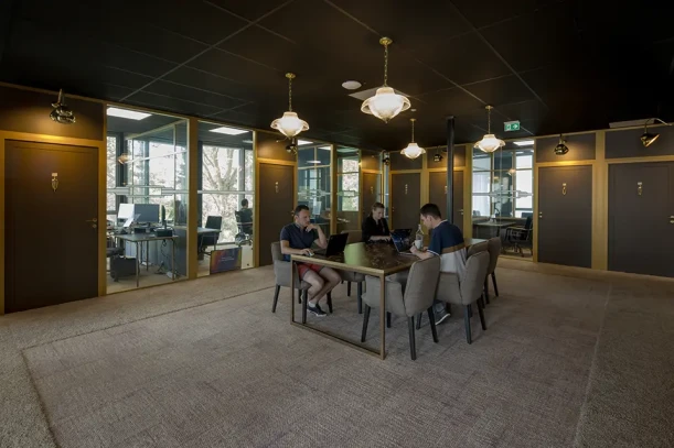 Espace indépendant - 44200 - 30 postes - 13500€