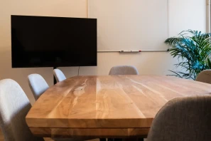 Open Space - 67000 - 5 postes - 200€