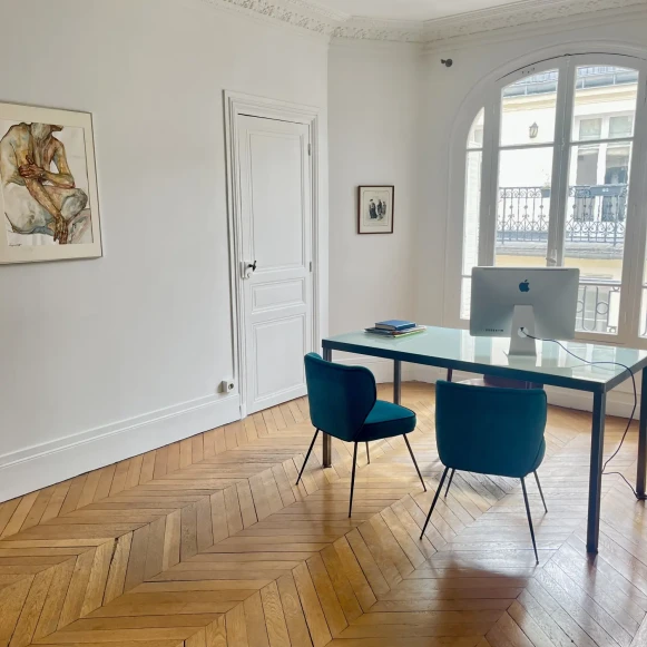 Bureau privé 22 m² 3 postes Location bureau Rue Séguier Paris 75006 - photo 2
