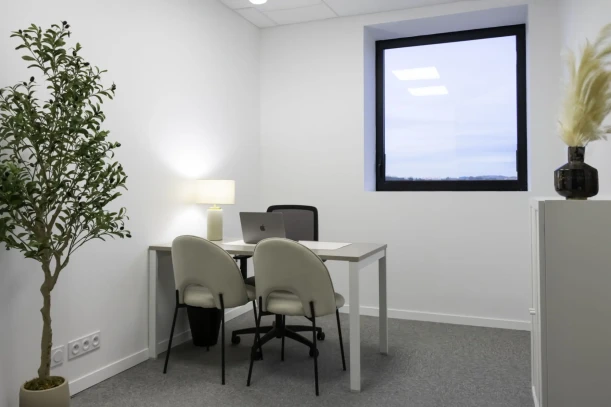 Bureau privé - 76620 - 1 poste - 590€