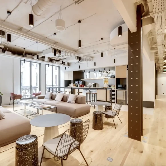 Bureau privé 12 m² 3 postes Coworking Rue du Colisée Paris 75008 - photo 1