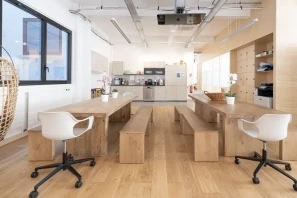 Come and Work Rue du Louvre