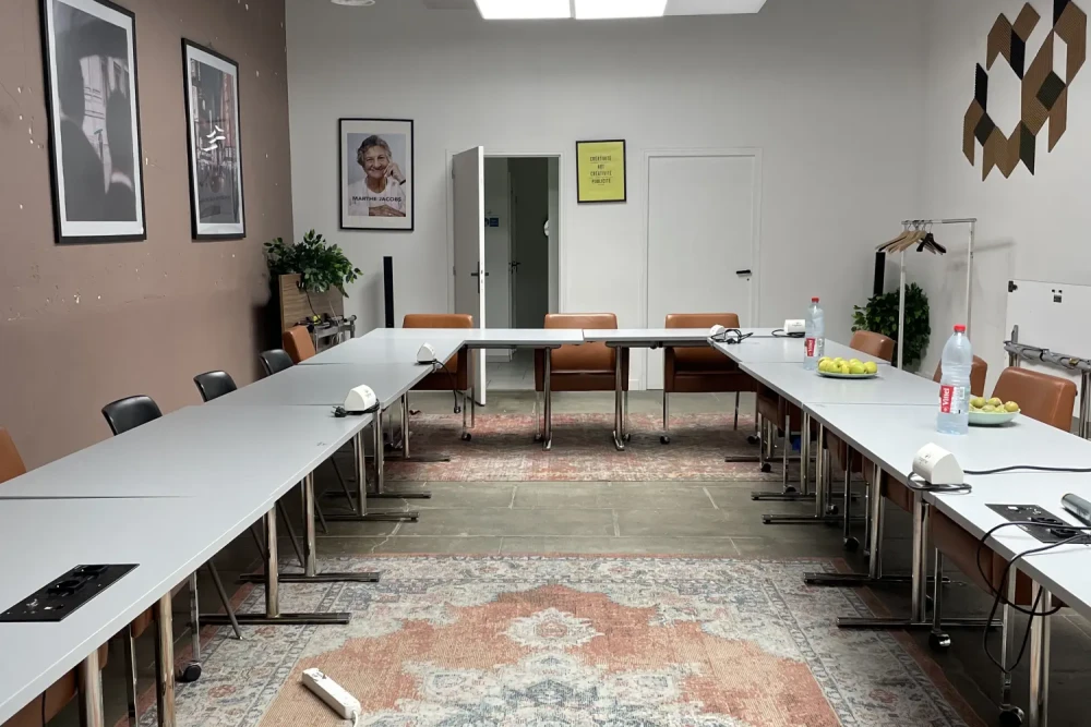 Bureau privé - 75010 - 5 postes - 2250€