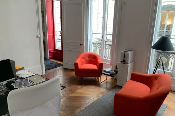 Bureau privé - 69001 - 4 postes - 790€