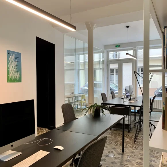 Open Space  4 postes Coworking Rue Voltaire Paris 75011 - photo 2