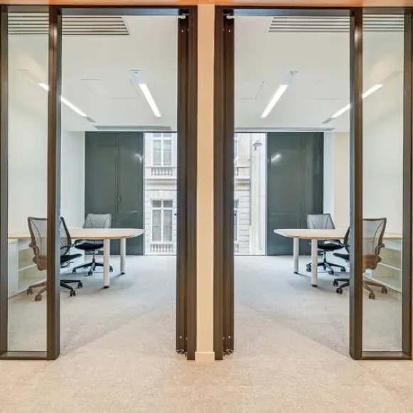 Bureau privé 246 m² 19 postes Location bureau Rue de Monceau Paris 75008 - photo 5