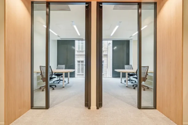 Bureau privé - 75008 - 30 postes - 48000€