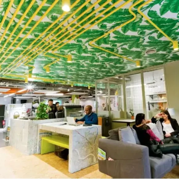 Bureau privé 12 m² 2 postes Coworking Avenue Charles de Gaulle Neuilly-sur-Seine 92200 - photo 1