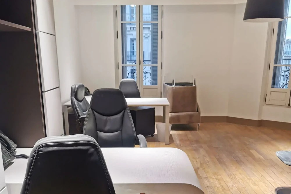 Bureau privé - 13002 - 4 postes - 1800€