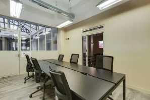 Bureau privé - 75011 - 6 postes - 2500€