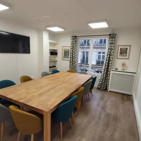 Bureau privé 19 m² 4 postes Location bureau Rue de Provence Paris 75008 - photo 6