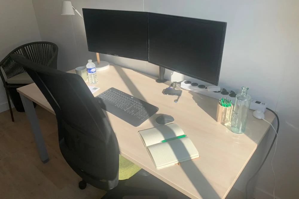 Bureau privé - 72550 - 1 poste - 200€