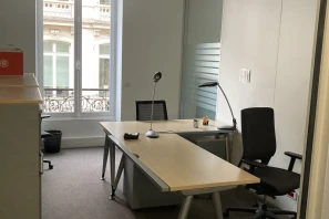 Bureau privé - 75008 - 20 postes - 13690€