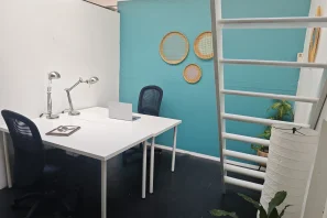 Bureau privé - 75004 - 5 postes - 2950€