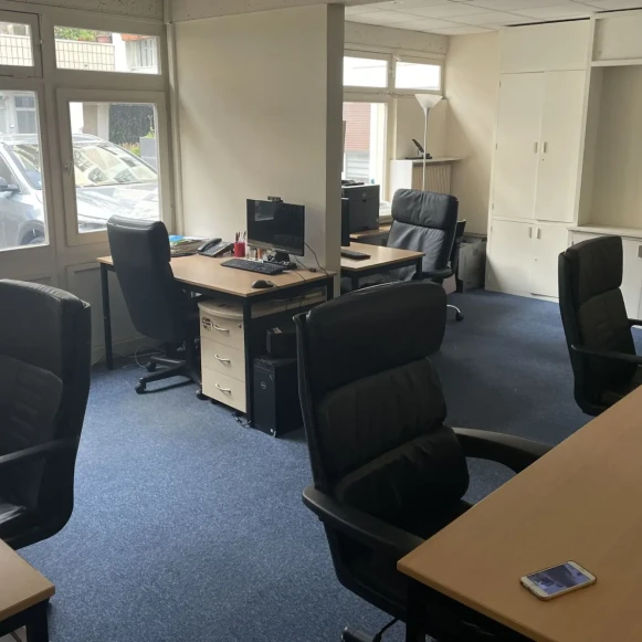 Bureau privé 30 m² 7 postes Coworking Rue Etex Paris 75018 - photo 1