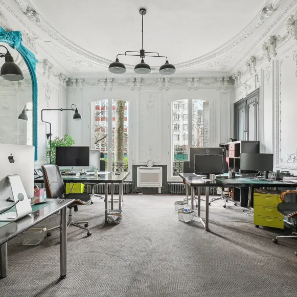 Bureau privé 92 m² 20 postes Location bureau Boulevard Pereire Paris 75017 - photo 1