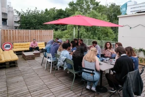 Open Space - 93100 - 6 postes - 300€