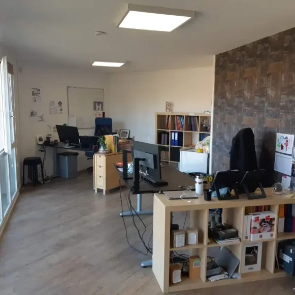Bureau privé 36 m² 8 postes Location bureau  Feucherolles 78810 - photo 1